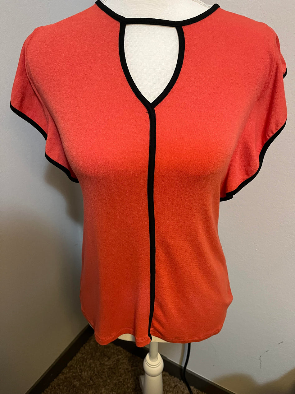 NWT - Bobeau Size S Rust/Black Short Sleeve Top