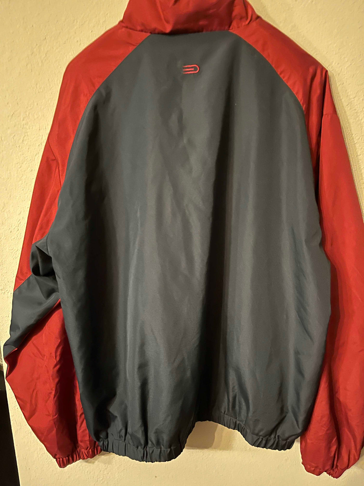 Dockers- Windbreaker Pullover. Size L -SaveEZ