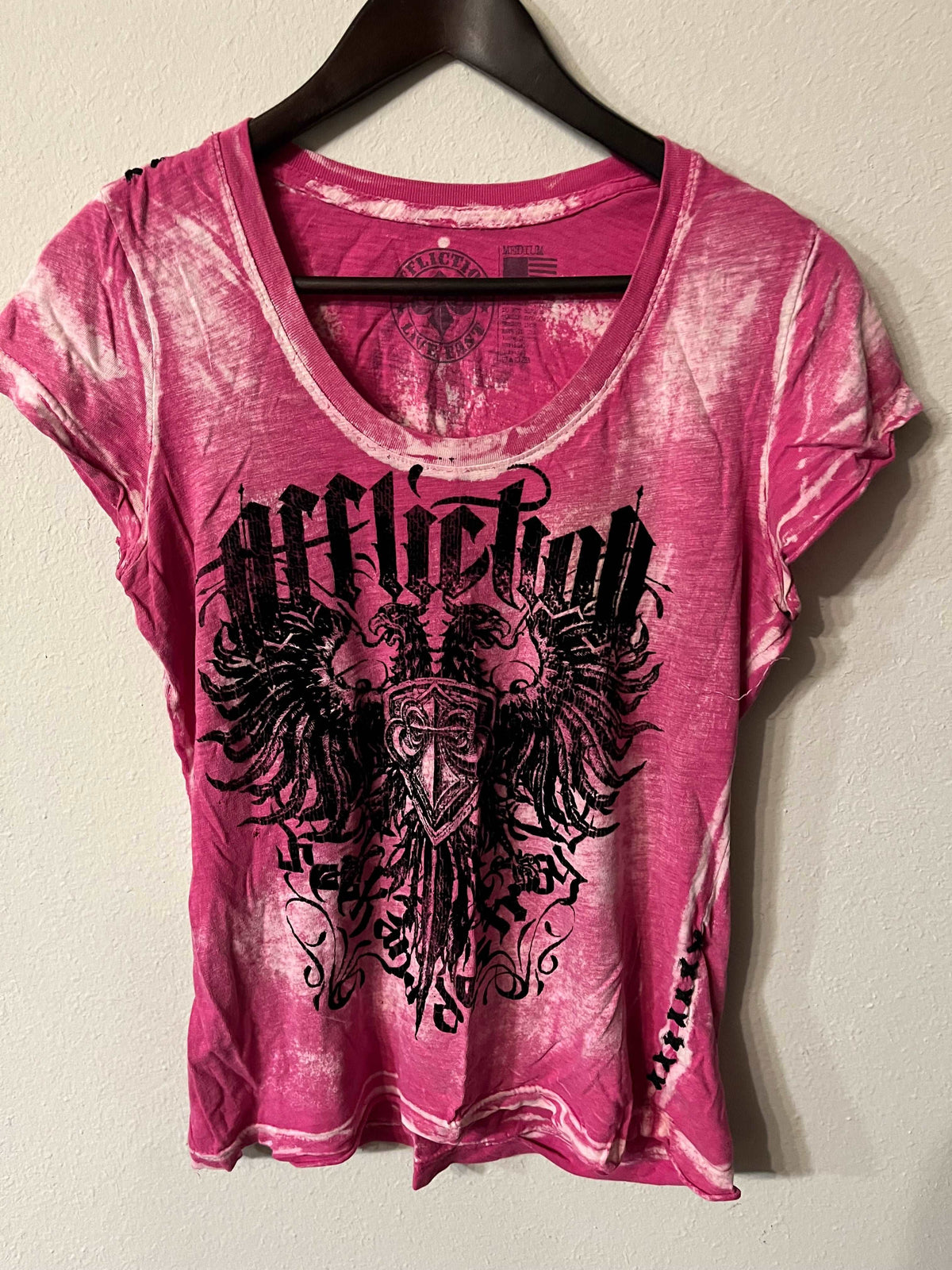 Affliction Women's Logo T shirt Size M-SaveEZ