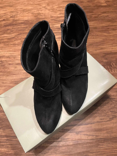 Christian Siriano Natalia Black Ankle Boot Size 7-SaveEZ